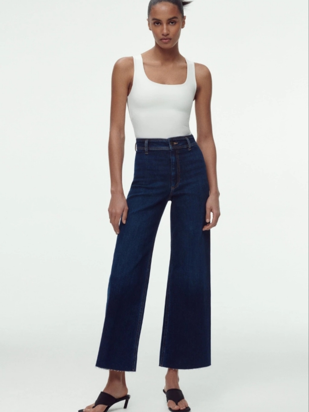 BNWT High-Rise Wide Leg Women’s Jeans in Dark Indigo